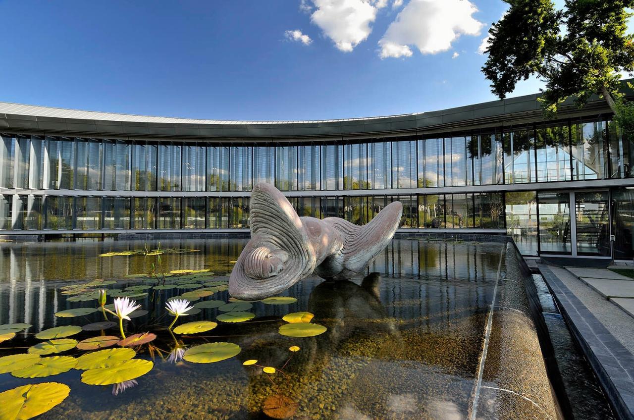 BIM建筑|宝马南非总部 / Boogertman + Partners Architects BIM建筑|宝马南非总部 / Boogertman + Partners Architects