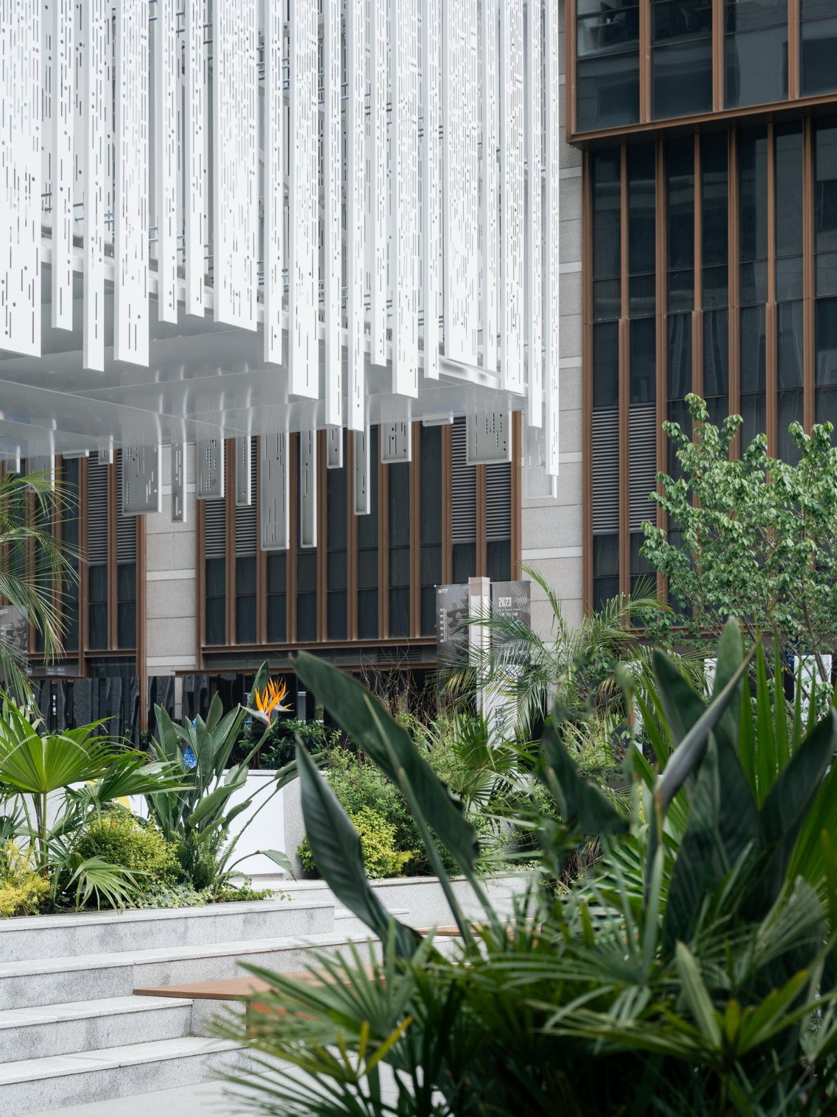 BIM建筑|钢雨:德必上海书城WE改造设计 / Wutopia Lab BIM建筑|钢雨:德必上海书城WE改造设计 / Wutopia Lab