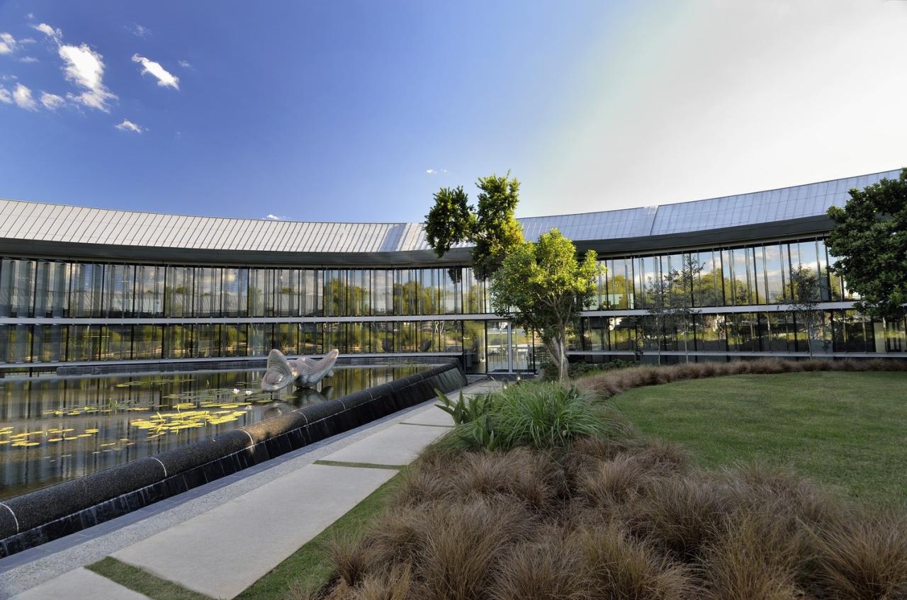 BIM建筑|宝马南非总部 / Boogertman + Partners Architects BIM建筑|宝马南非总部 / Boogertman + Partners Architects