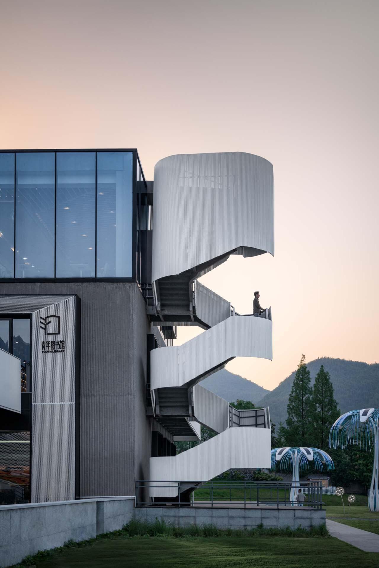 BIM建筑|余村印象青年图书馆 / 上海交通大学设计学院杜春宇团队 BIM建筑|余村印象青年图书馆 / 上海交通大学设计学院杜春宇团队