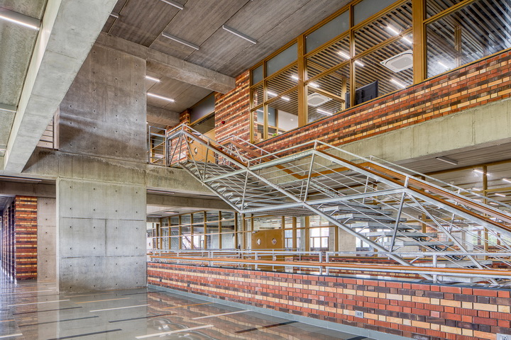 BIM建筑|艾哈迈达巴德大学中心 / Stephane Paumier Architects BIM建筑|艾哈迈达巴德大学中心 / Stephane Paumier Architects