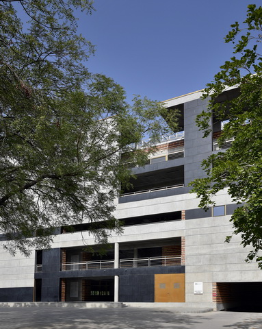 BIM建筑|艾哈迈达巴德大学中心 / Stephane Paumier Architects BIM建筑|艾哈迈达巴德大学中心 / Stephane Paumier Architects