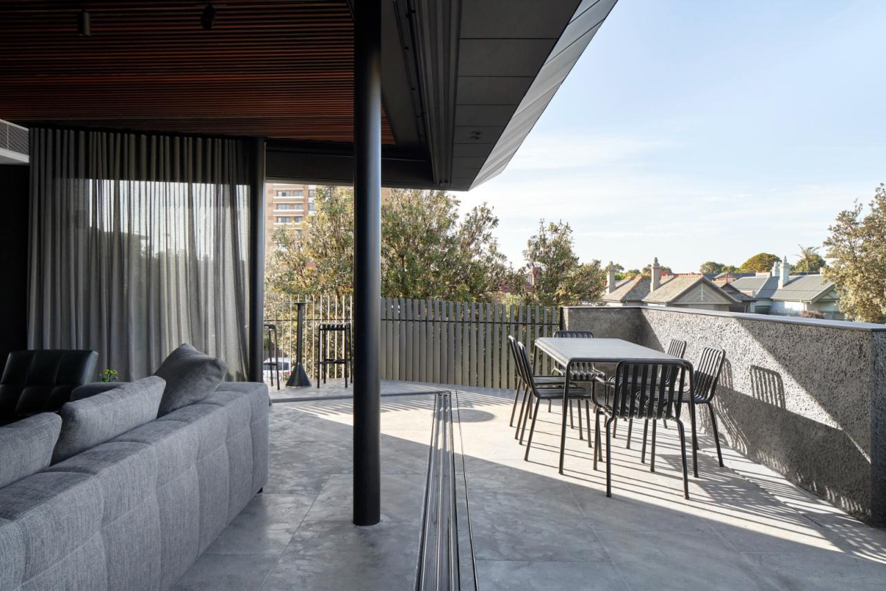 BIM建筑|戏剧化结构,哈洛德住宅 / Coy Yiontis Architects BIM建筑|戏剧化结构,哈洛德住宅 / Coy Yiontis Architects