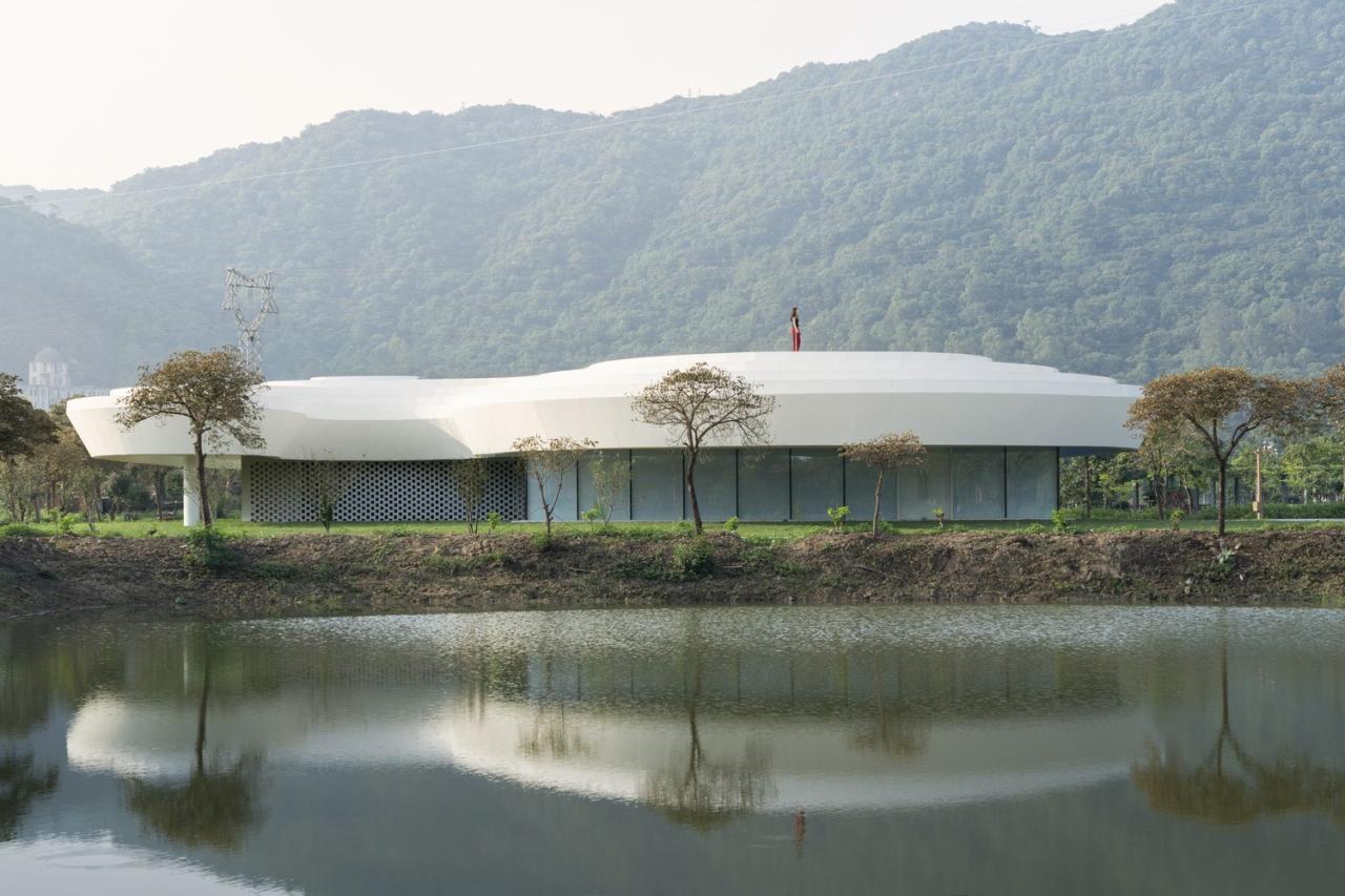 BIM建筑|涟漪:南海区淡水鱼产业技术示范推广中心 / Wutopia Lab BIM建筑|涟漪:南海区淡水鱼产业技术示范推广中心 / Wutopia Lab