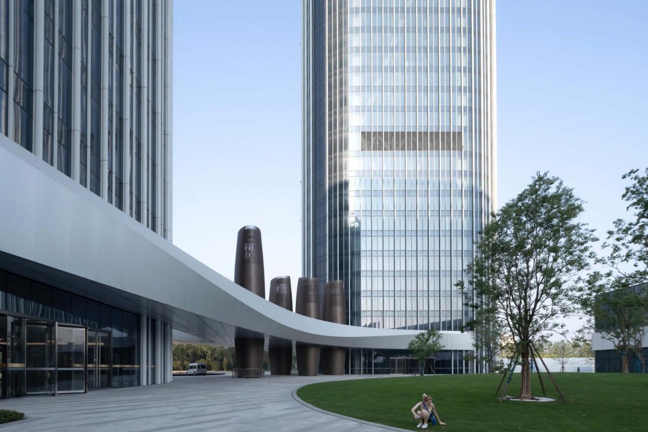 BIM建筑|钱江潮涌:杭州世茂智慧之门超高层城市综合体 / 姜平工作室 BIM建筑|钱江潮涌:杭州世茂智慧之门超高层城市综合体 / 姜平工作室