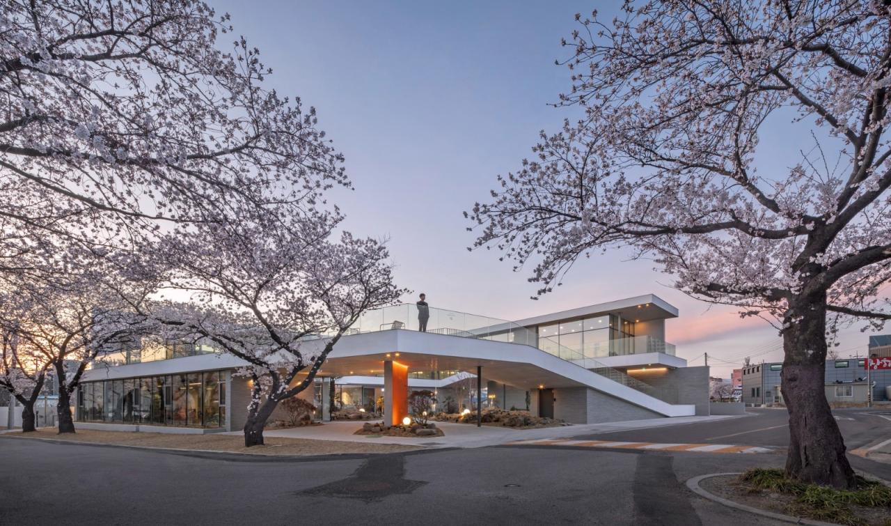 BIM建筑|Inalit 咖啡馆 / PLS Architects + Atelier MODS BIM建筑|Inalit 咖啡馆 / PLS Architects + Atelier MODS