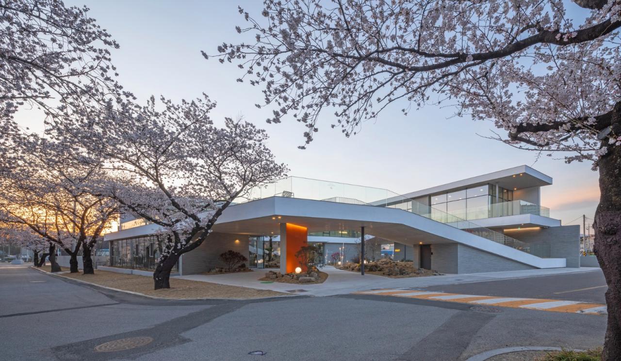 BIM建筑|Inalit 咖啡馆 / PLS Architects + Atelier MODS BIM建筑|Inalit 咖啡馆 / PLS Architects + Atelier MODS