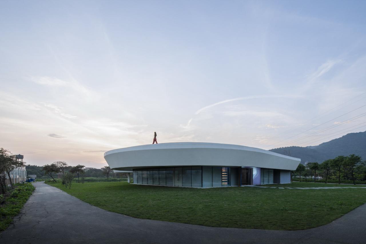 BIM建筑|涟漪:南海区淡水鱼产业技术示范推广中心 / Wutopia Lab BIM建筑|涟漪:南海区淡水鱼产业技术示范推广中心 / Wutopia Lab