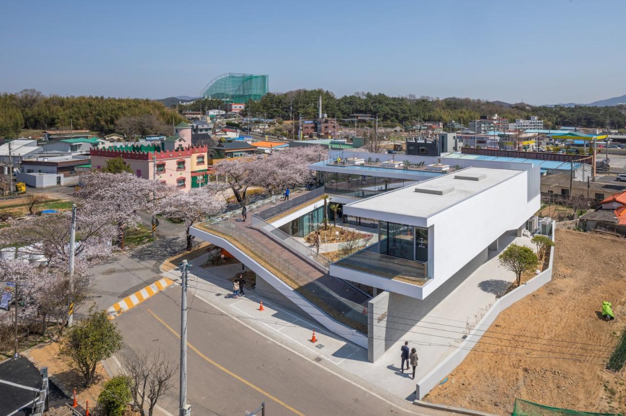 BIM建筑|Inalit 咖啡馆 / PLS Architects + Atelier MODS BIM建筑|Inalit 咖啡馆 / PLS Architects + Atelier MODS