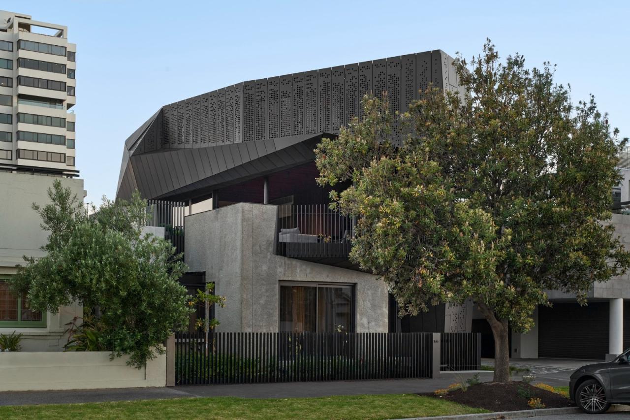 BIM建筑|戏剧化结构,哈洛德住宅 / Coy Yiontis Architects BIM建筑|戏剧化结构,哈洛德住宅 / Coy Yiontis Architects