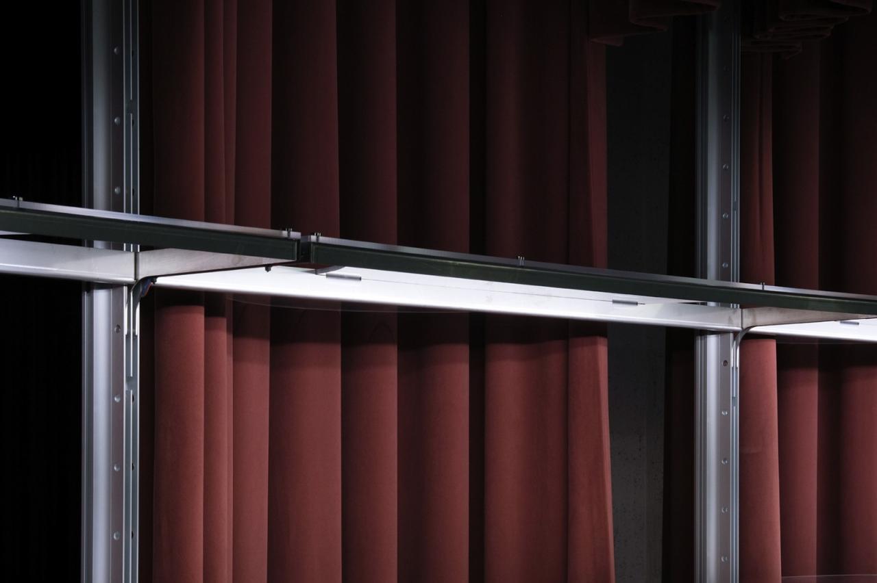 BIM建筑|微醺的夜上海: 一个剧场与酒吧的空间集合体 / 无定设计 BIM建筑|微醺的夜上海: 一个剧场与酒吧的空间集合体 / 无定设计