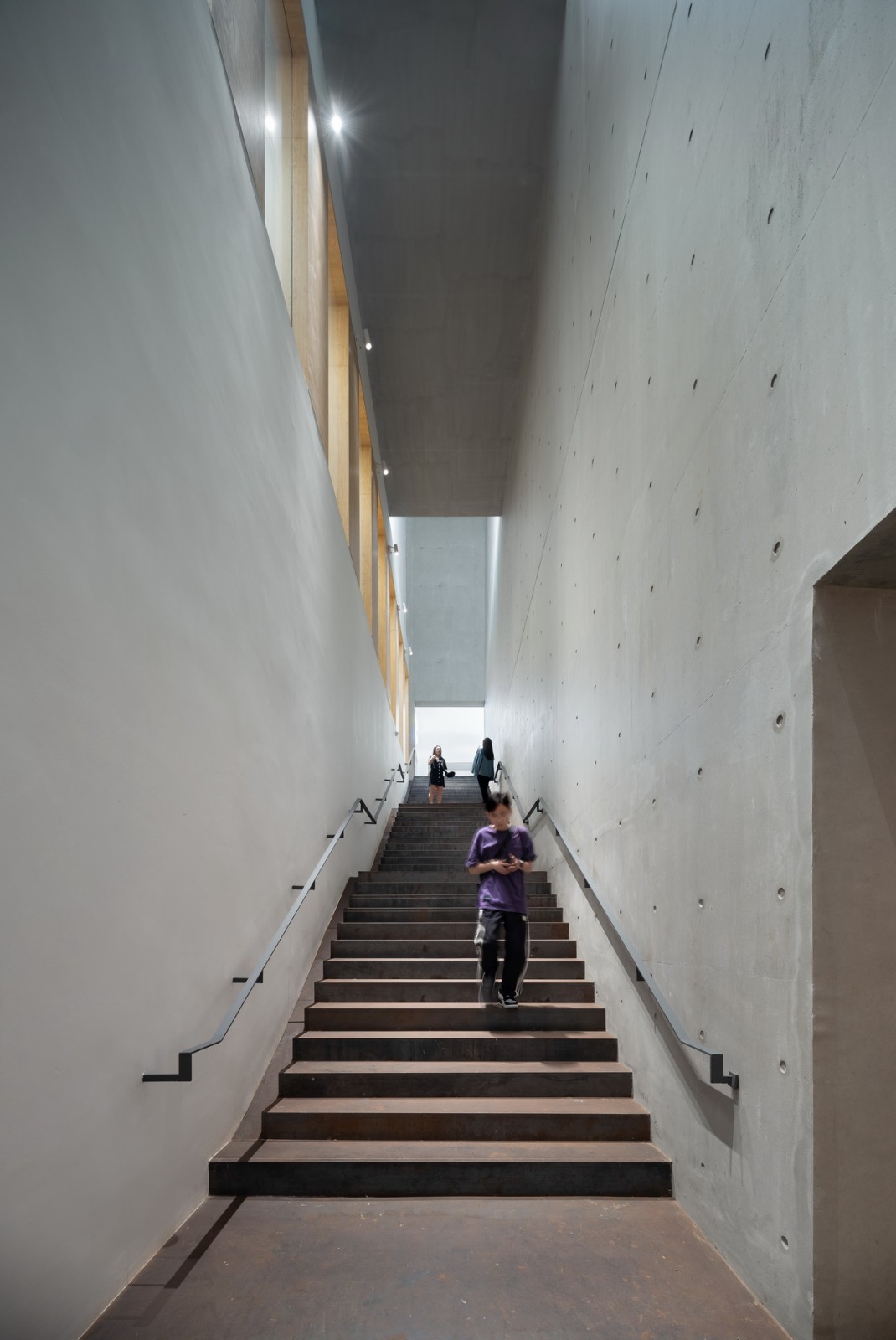 BIM建筑|掀开“白盒子”的美术馆:OCT当代艺术中心-B10馆 / URBANUS都市实践 BIM建筑|掀开“白盒子”的美术馆:OCT当代艺术中心-B10馆 / URBANUS都市实践