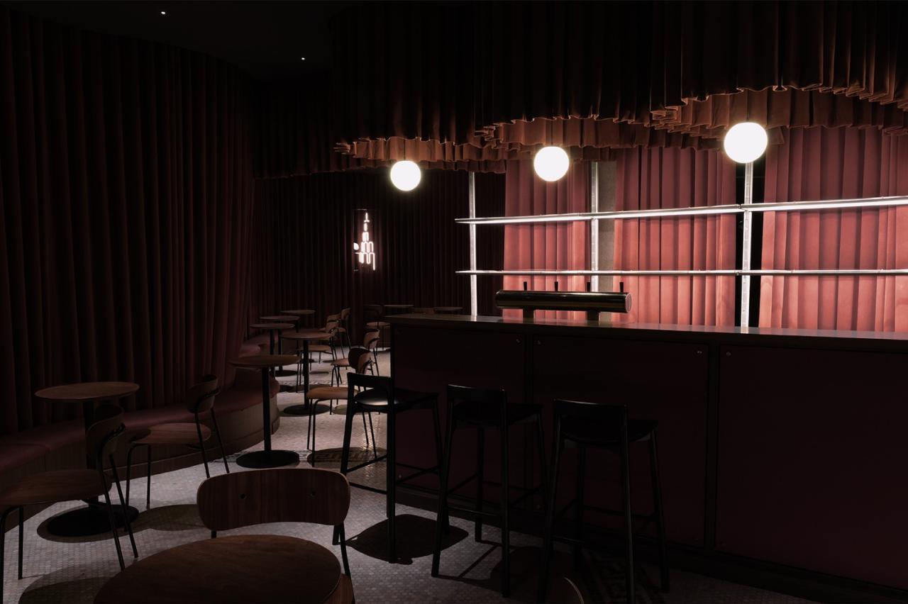 BIM建筑|微醺的夜上海: 一个剧场与酒吧的空间集合体 / 无定设计 BIM建筑|微醺的夜上海: 一个剧场与酒吧的空间集合体 / 无定设计