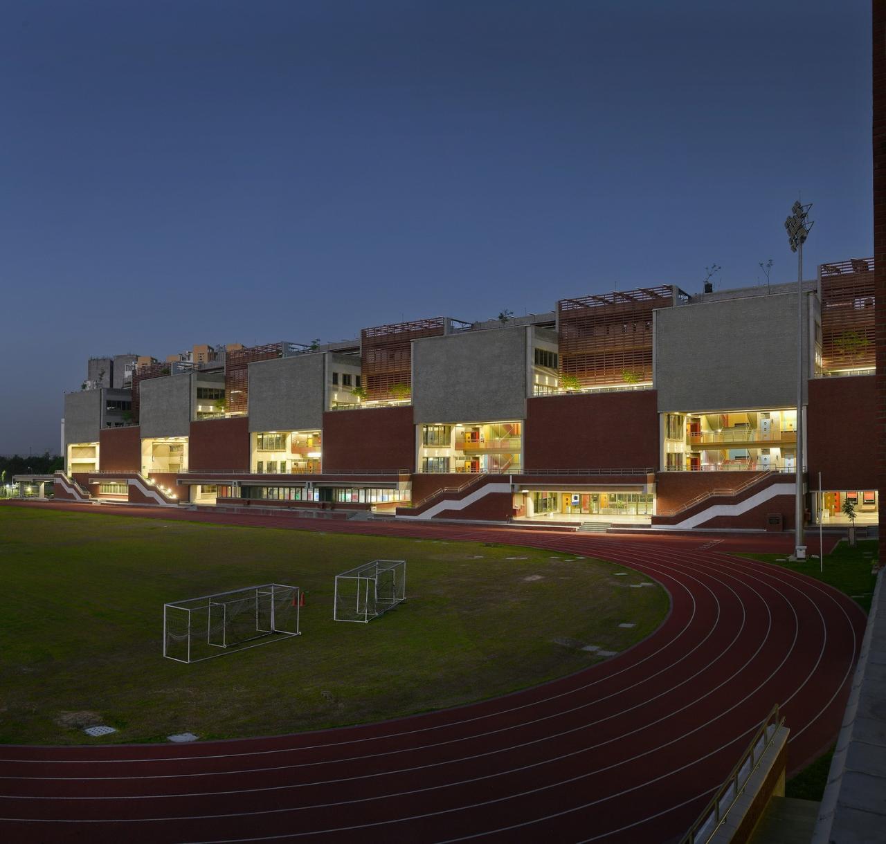 BIM建筑|Shiv Nadar 学校 / Stephane Paumier Architects BIM建筑|Shiv Nadar 学校 / Stephane Paumier Architects