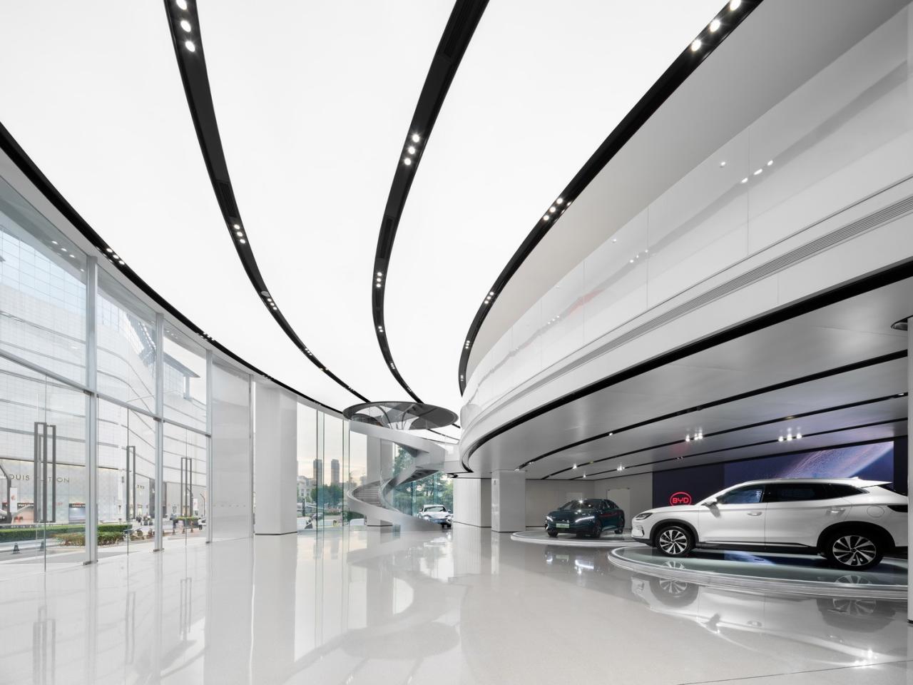 BIM建筑|启迪未来 江城地标:武汉比亚迪品牌体验中心 / 成执设计 BIM建筑|启迪未来 江城地标:武汉比亚迪品牌体验中心 / 成执设计