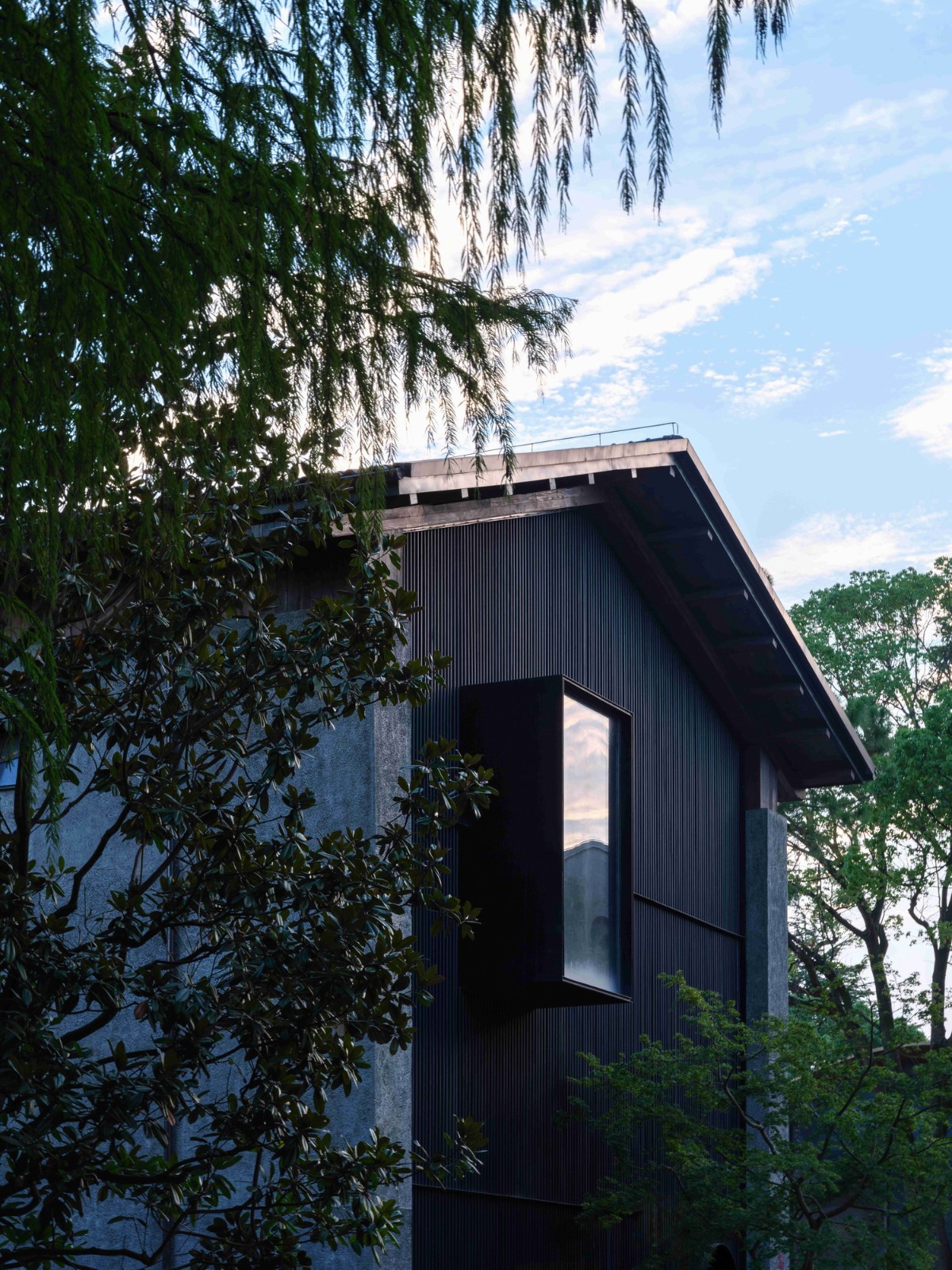 BIM建筑|虚怀若谷,犹如半仓:半仓,上海 / 本哲建筑 BIM建筑|虚怀若谷,犹如半仓:半仓,上海 / 本哲建筑