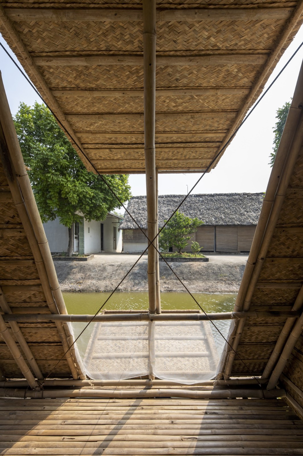 BIM建筑|适应气候变化,漂浮竹屋 / H&P Architects BIM建筑|适应气候变化,漂浮竹屋 / H&P Architects