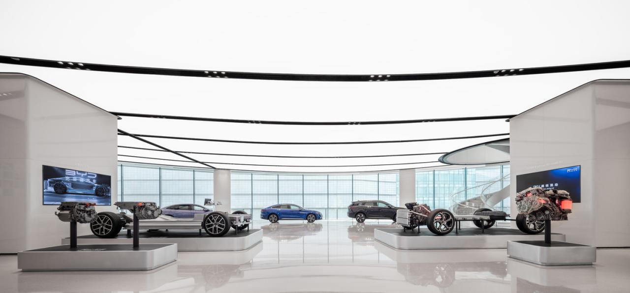 BIM建筑|启迪未来 江城地标:武汉比亚迪品牌体验中心 / 成执设计 BIM建筑|启迪未来 江城地标:武汉比亚迪品牌体验中心 / 成执设计