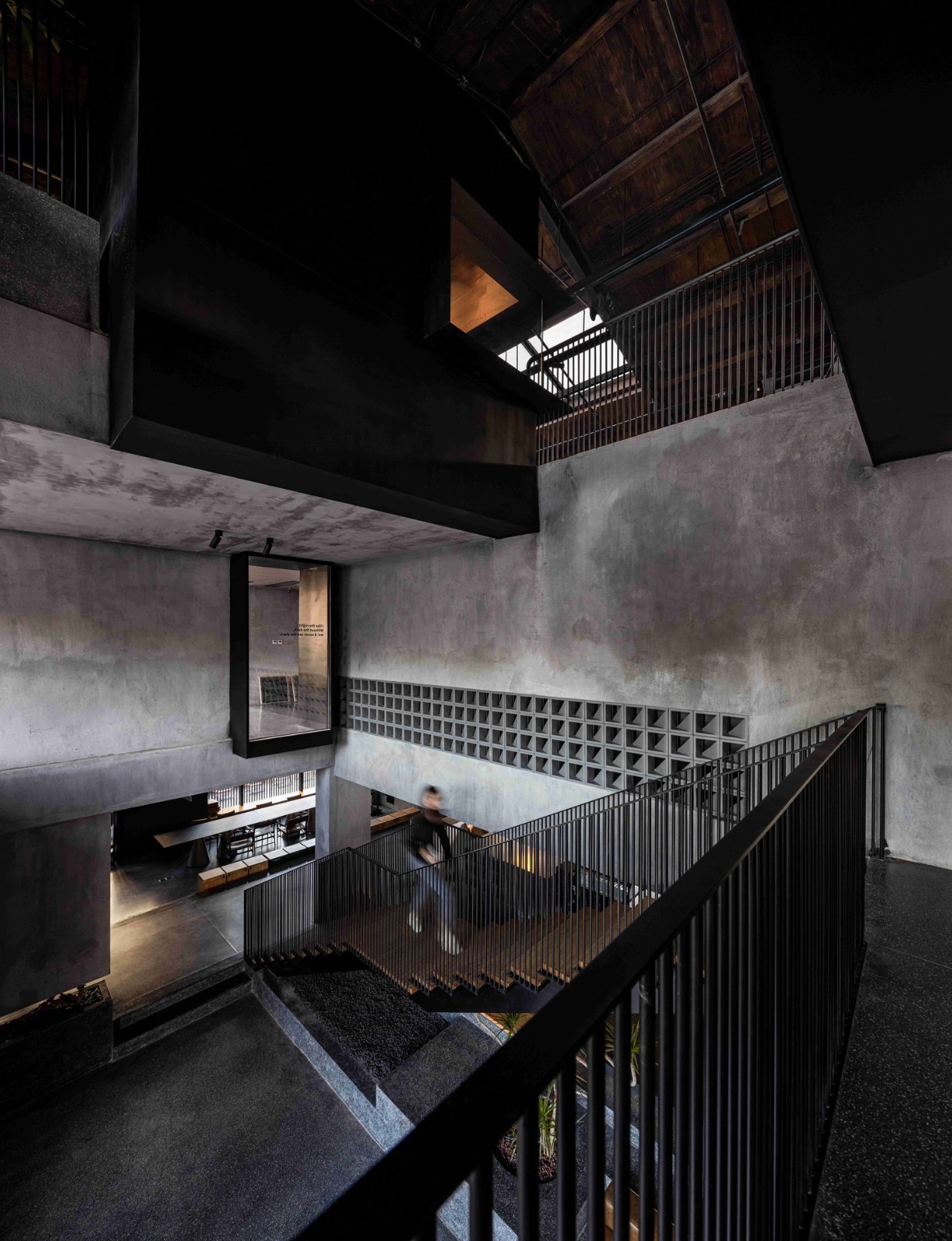 BIM建筑|虚怀若谷,犹如半仓:半仓,上海 / 本哲建筑 BIM建筑|虚怀若谷,犹如半仓:半仓,上海 / 本哲建筑