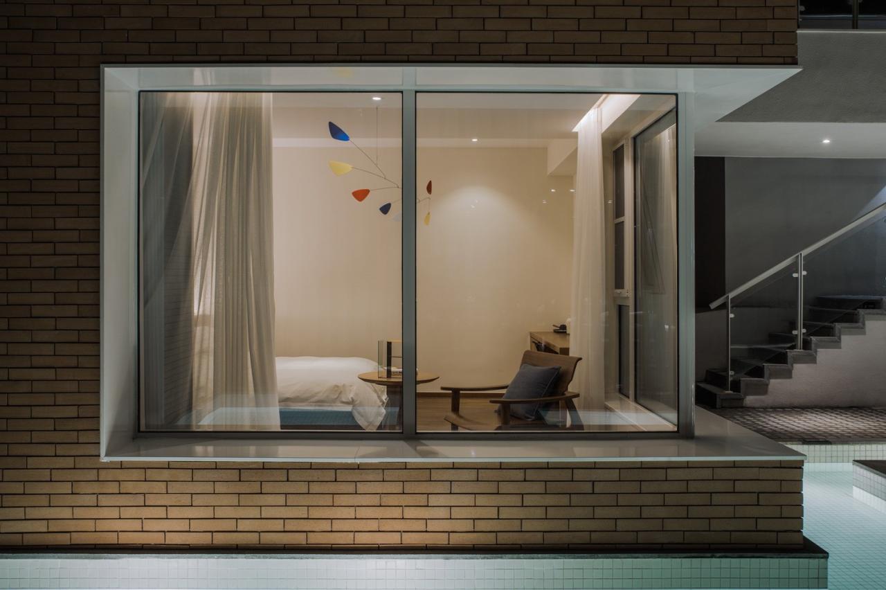 BIM建筑|沂蒙·书舍民宿:板栗树林下的自然再造与共生 / 灰空间建筑事务所 BIM建筑|沂蒙·书舍民宿:板栗树林下的自然再造与共生 / 灰空间建筑事务所