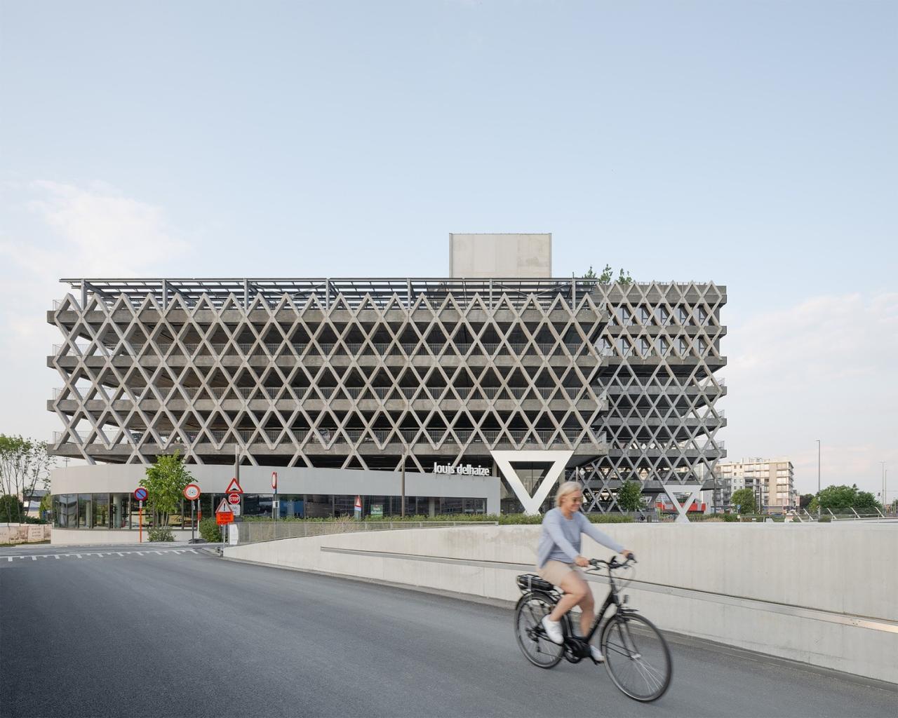 BIM建筑|Eandistip 交通中心 / archipelago + POLO BIM建筑|Eandistip 交通中心 / archipelago + POLO