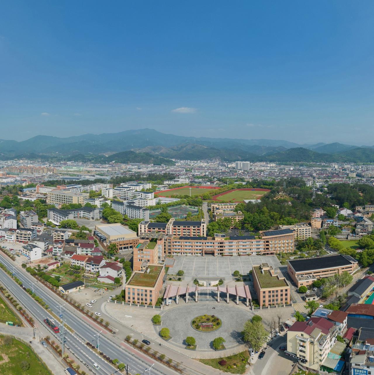 BIM建筑|一座深藏在云和小县城的校史馆 / 丰间建筑事务所 BIM建筑|一座深藏在云和小县城的校史馆 / 丰间建筑事务所