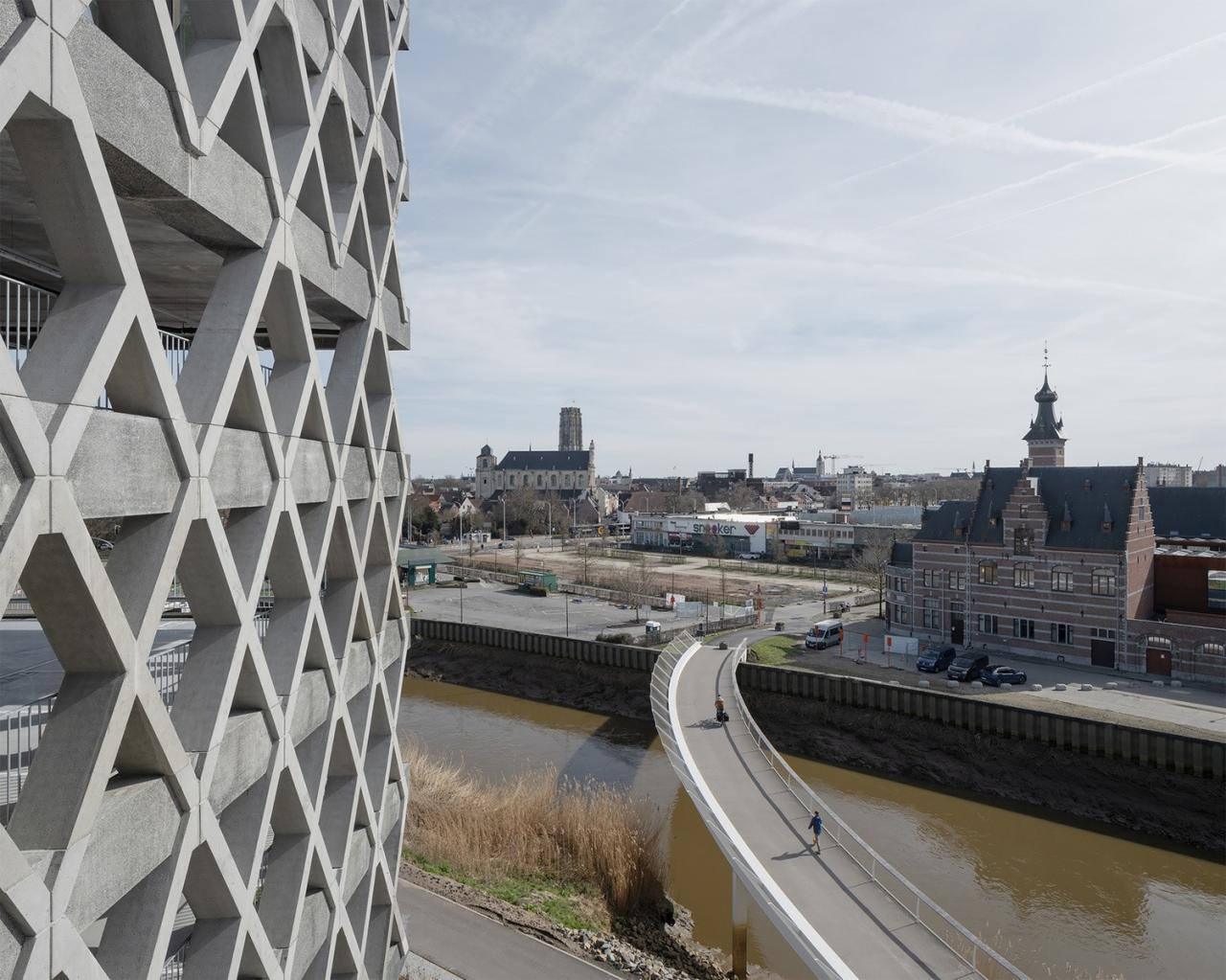 BIM建筑|Eandistip 交通中心 / archipelago + POLO BIM建筑|Eandistip 交通中心 / archipelago + POLO