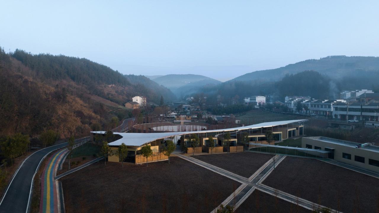 BIM建筑|五福山水龙家宴餐厅 / 小写建筑 BIM建筑|五福山水龙家宴餐厅 / 小写建筑