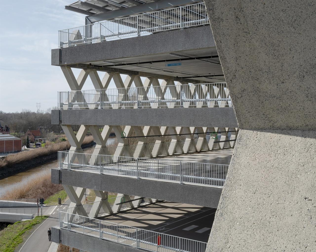 BIM建筑|Eandistip 交通中心 / archipelago + POLO BIM建筑|Eandistip 交通中心 / archipelago + POLO