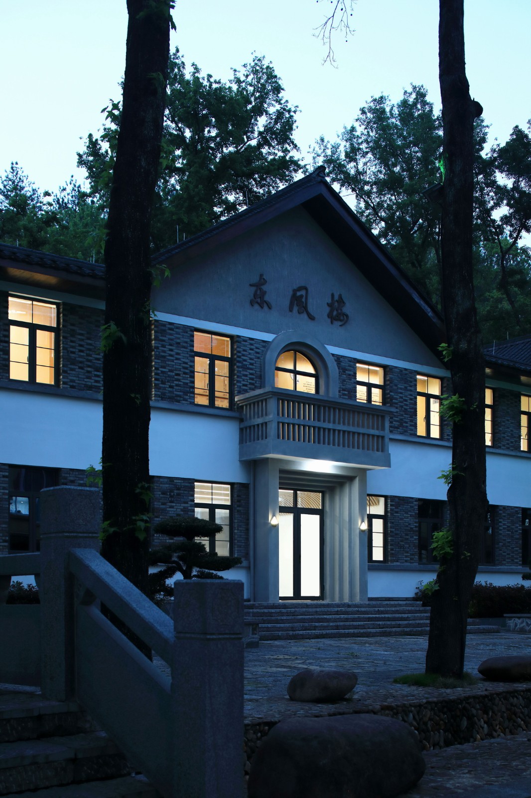 BIM建筑|一座深藏在云和小县城的校史馆 / 丰间建筑事务所 BIM建筑|一座深藏在云和小县城的校史馆 / 丰间建筑事务所