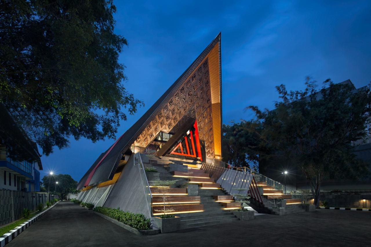 BIM建筑|镂空,让光照进清真寺 At-Taufik / JOSO BIM建筑|镂空,让光照进清真寺 At-Taufik / JOSO