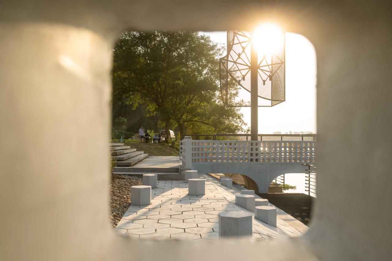 BIM建筑|‘起风了’装置,瀫石光河道护岸改造 / 华中科技大学建规学院 + 青·微舍工作室 BIM建筑|‘起风了’装置,瀫石光河道护岸改造 / 华中科技大学建规学院 + 青·微舍工作室