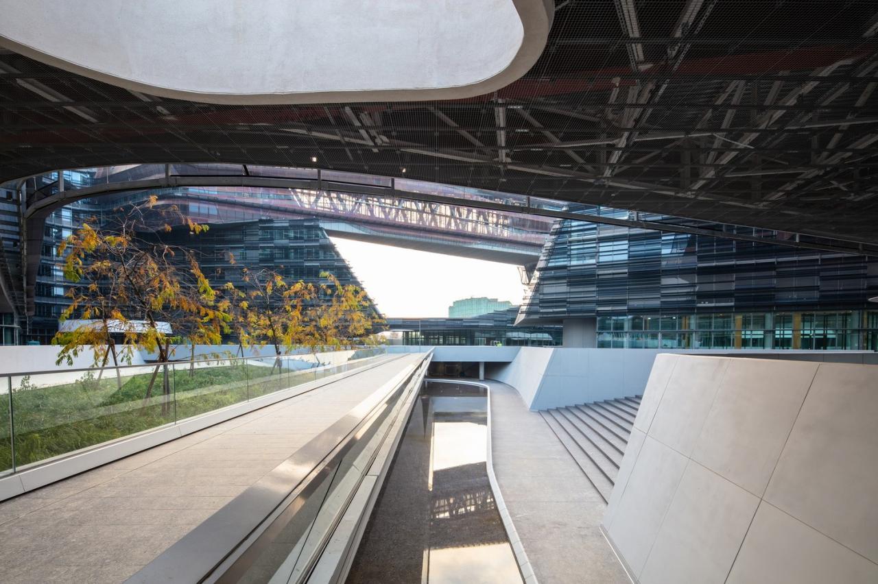 BIM建筑|埃尼集团米兰总部 / Morphosis Architects BIM建筑|埃尼集团米兰总部 / Morphosis Architects