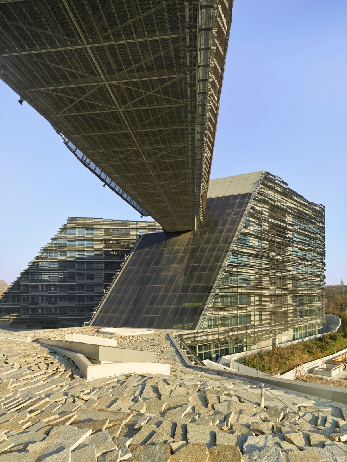 BIM建筑|埃尼集团米兰总部 / Morphosis Architects BIM建筑|埃尼集团米兰总部 / Morphosis Architects