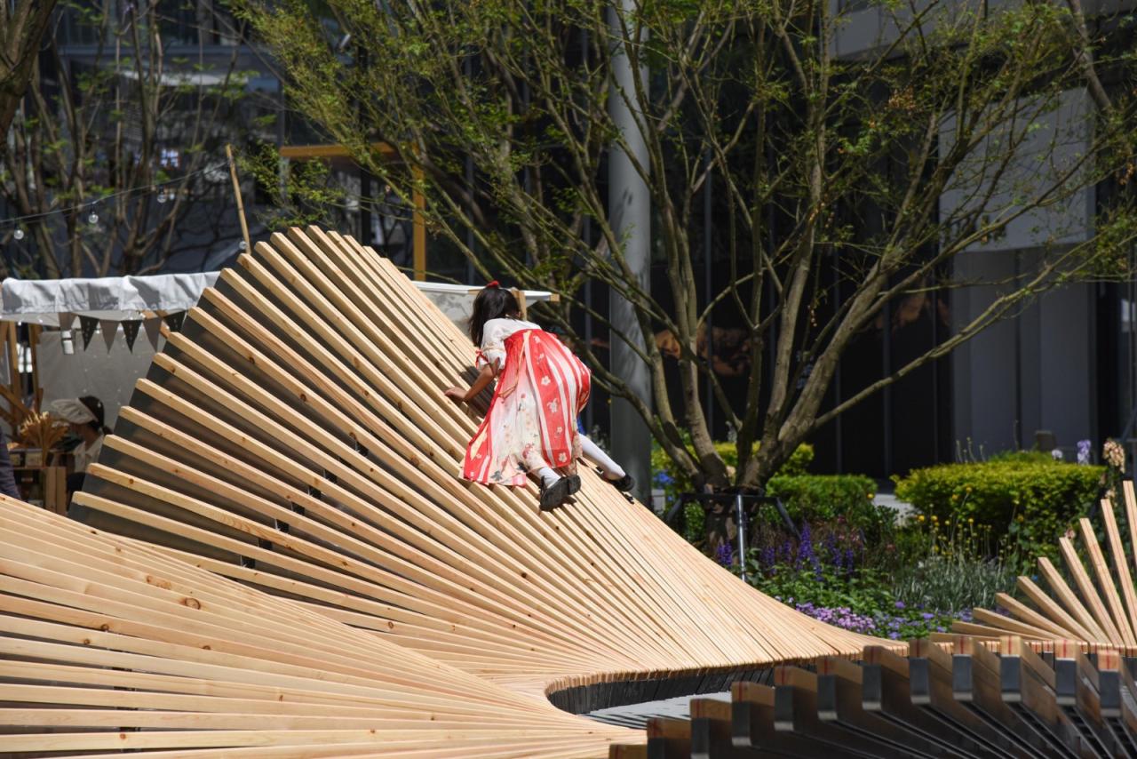 BIM建筑|一片落入绿洲的花瓣 / 成都直现建筑设计 BIM建筑|一片落入绿洲的花瓣 / 成都直现建筑设计