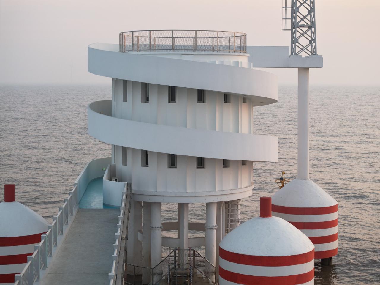 BIM建筑|扭转塔和螺旋站,上海海上的生态基础设施 / HCCH合尘建筑 BIM建筑|扭转塔和螺旋站,上海海上的生态基础设施 / HCCH合尘建筑