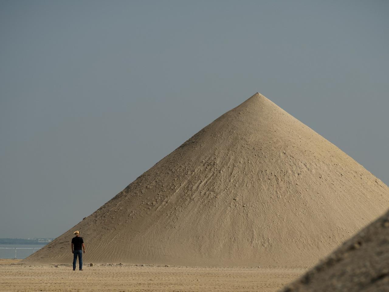 BIM建筑|沉浸式陆地艺术作品 :“自我相似” / Jim Denevan BIM建筑|沉浸式陆地艺术作品 :“自我相似” / Jim Denevan