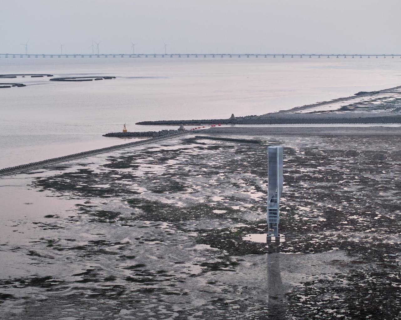 BIM建筑|扭转塔和螺旋站,上海海上的生态基础设施 / HCCH合尘建筑 BIM建筑|扭转塔和螺旋站,上海海上的生态基础设施 / HCCH合尘建筑