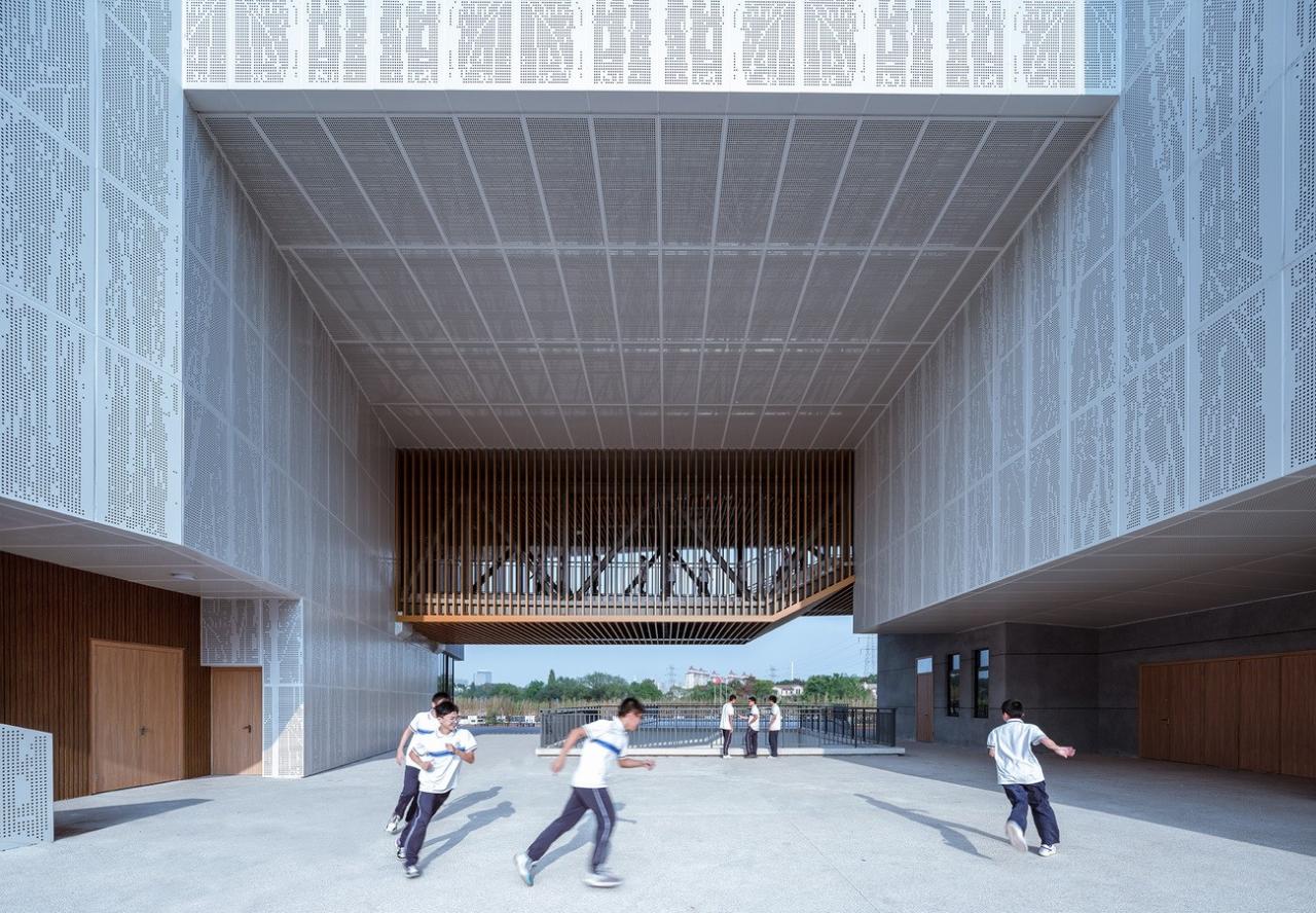 BIM建筑|杭州中泰中学建筑设计 / LZGC量子构城设计事务所+浙江建院建筑规划设计院 BIM建筑|杭州中泰中学建筑设计 / LZGC量子构城设计事务所+浙江建院建筑规划设计院