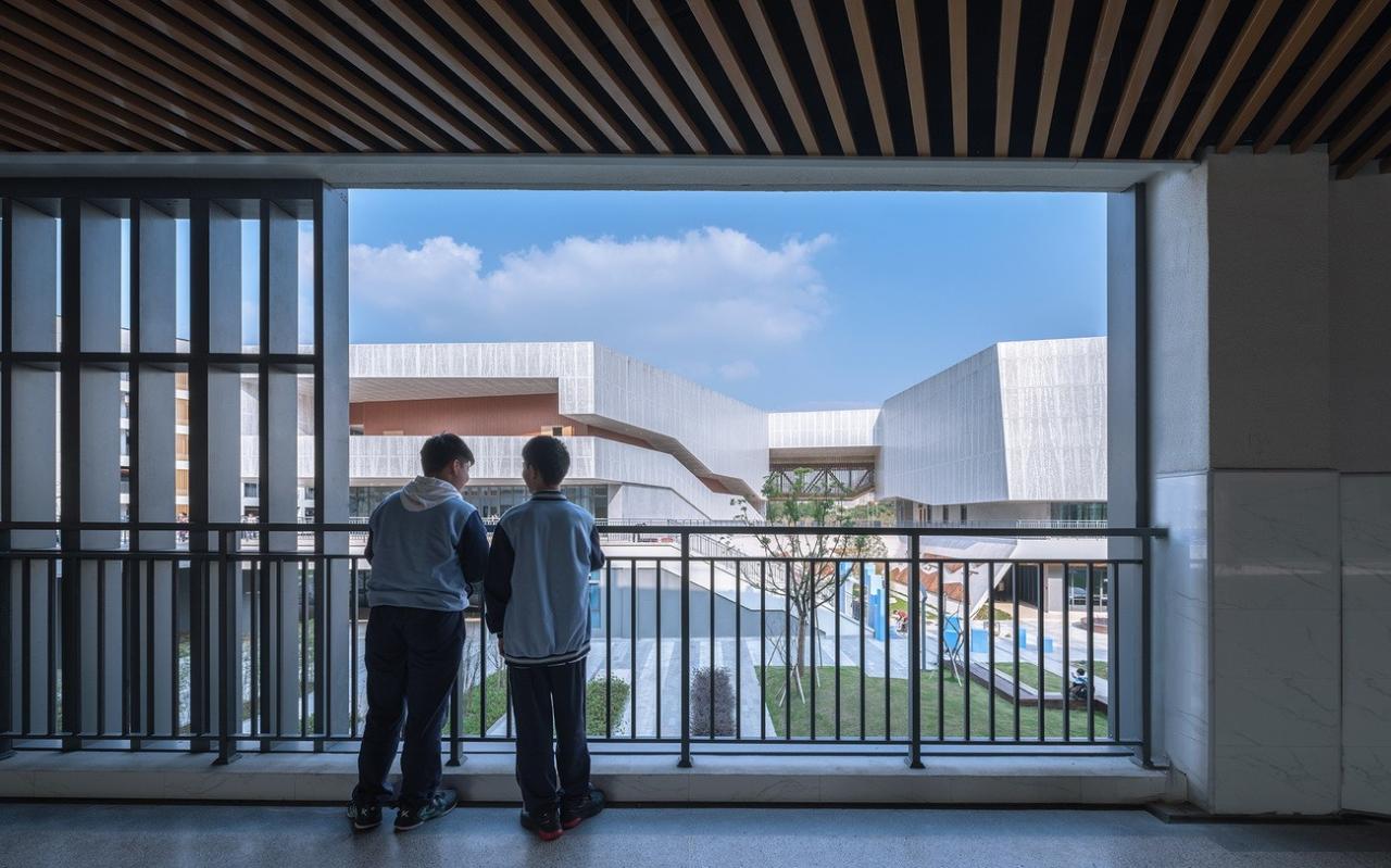 BIM建筑|杭州中泰中学建筑设计 / LZGC量子构城设计事务所+浙江建院建筑规划设计院 BIM建筑|杭州中泰中学建筑设计 / LZGC量子构城设计事务所+浙江建院建筑规划设计院