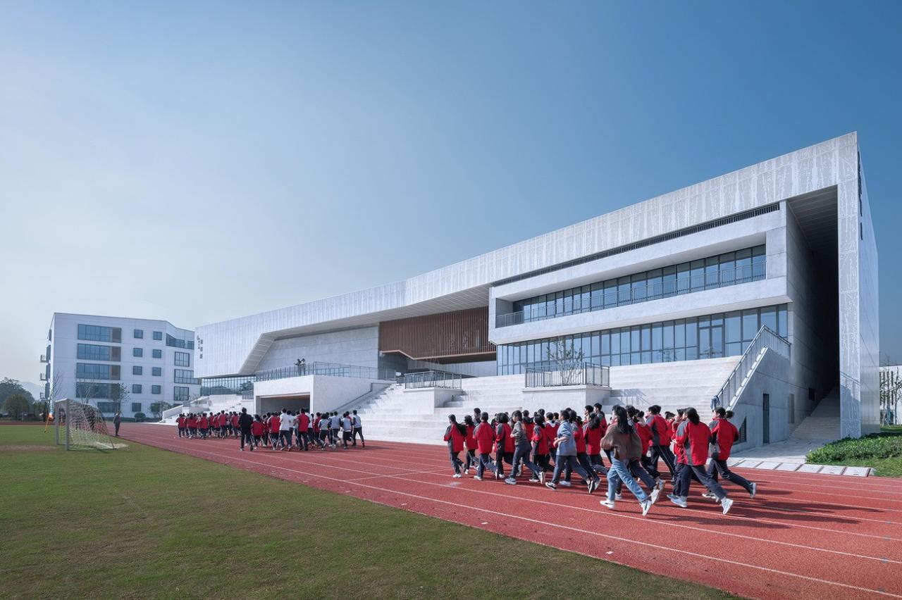 BIM建筑|杭州中泰中学建筑设计 / LZGC量子构城设计事务所+浙江建院建筑规划设计院 BIM建筑|杭州中泰中学建筑设计 / LZGC量子构城设计事务所+浙江建院建筑规划设计院