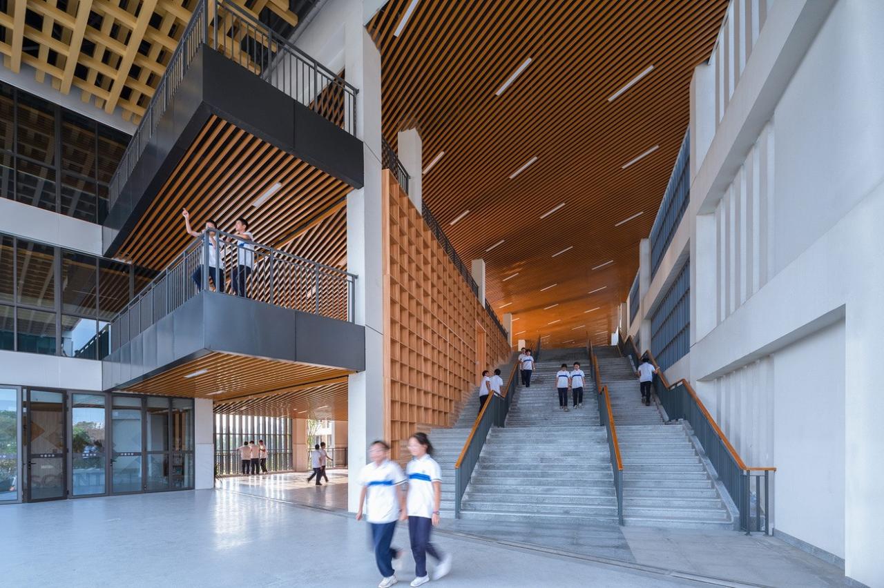 BIM建筑|杭州中泰中学建筑设计 / LZGC量子构城设计事务所+浙江建院建筑规划设计院 BIM建筑|杭州中泰中学建筑设计 / LZGC量子构城设计事务所+浙江建院建筑规划设计院