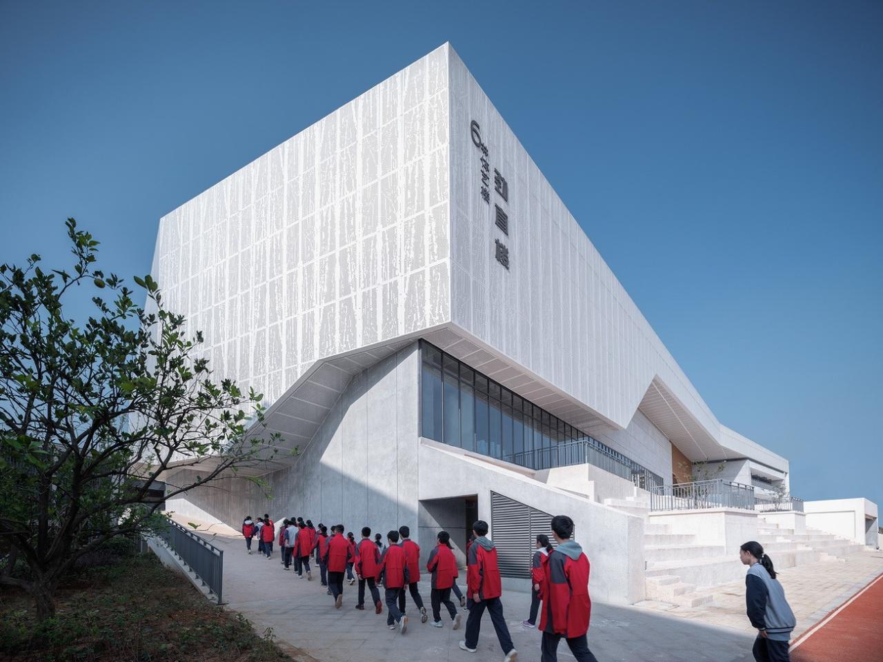 BIM建筑|杭州中泰中学建筑设计 / LZGC量子构城设计事务所+浙江建院建筑规划设计院 BIM建筑|杭州中泰中学建筑设计 / LZGC量子构城设计事务所+浙江建院建筑规划设计院