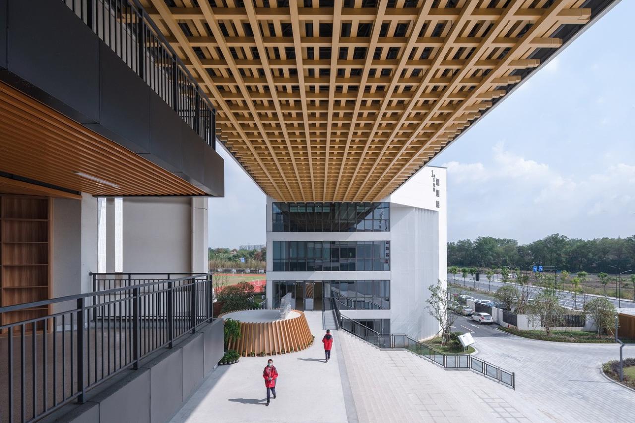 BIM建筑|杭州中泰中学建筑设计 / LZGC量子构城设计事务所+浙江建院建筑规划设计院 BIM建筑|杭州中泰中学建筑设计 / LZGC量子构城设计事务所+浙江建院建筑规划设计院