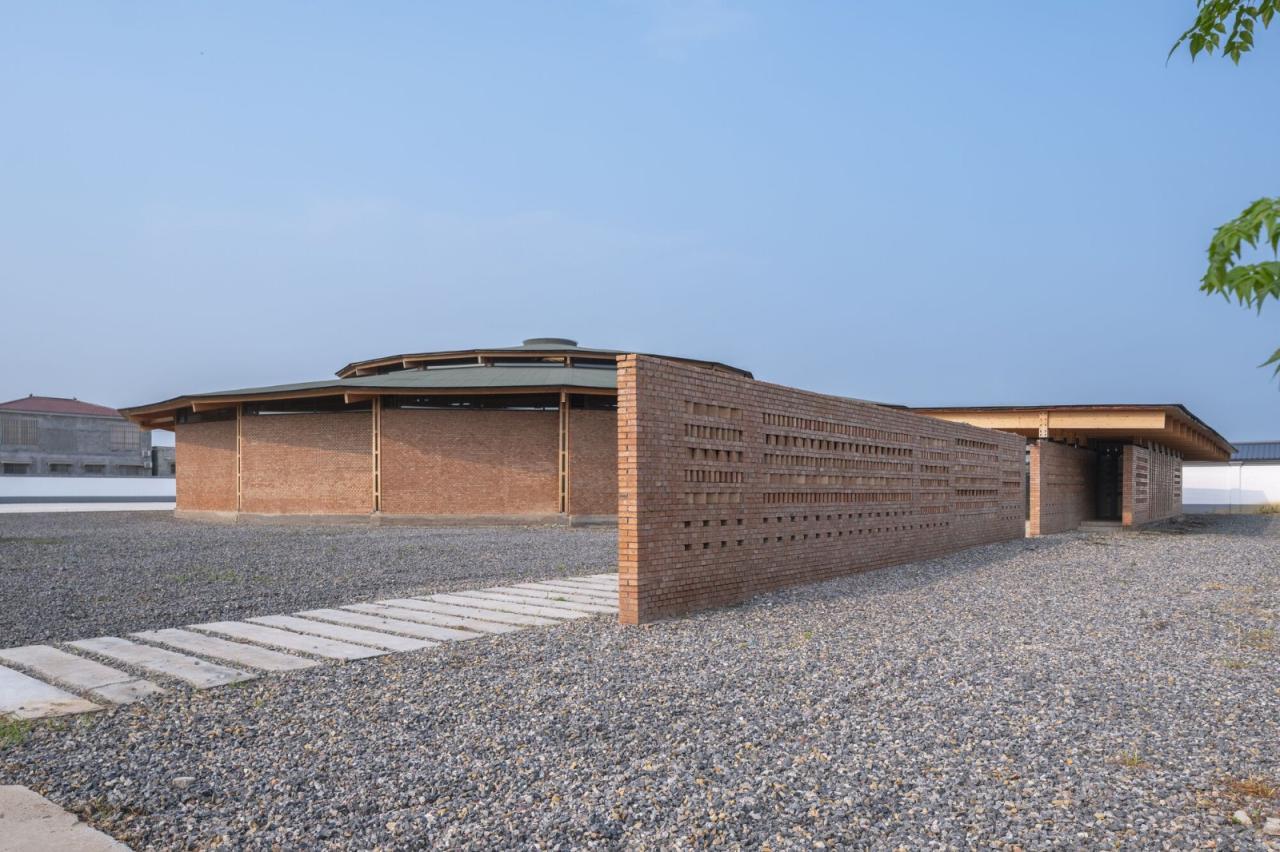 BIM建筑|熟地工艺展示馆 / 罗宇杰工作室 BIM建筑|熟地工艺展示馆 / 罗宇杰工作室