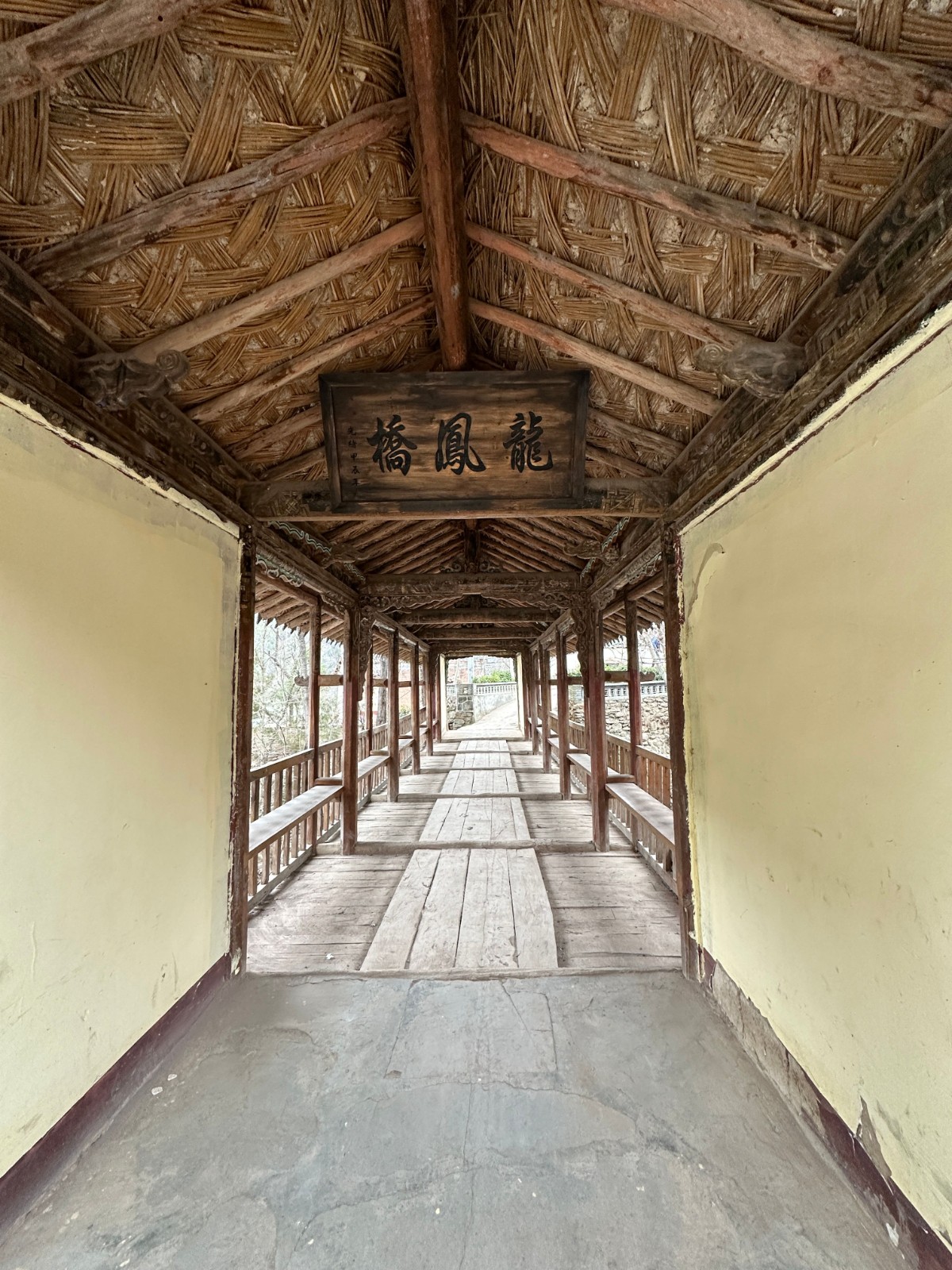 BIM建筑|康县新人字桥及周边商业街更新设计 / 三文建筑 何崴工作室 BIM建筑|康县新人字桥及周边商业街更新设计 / 三文建筑 何崴工作室