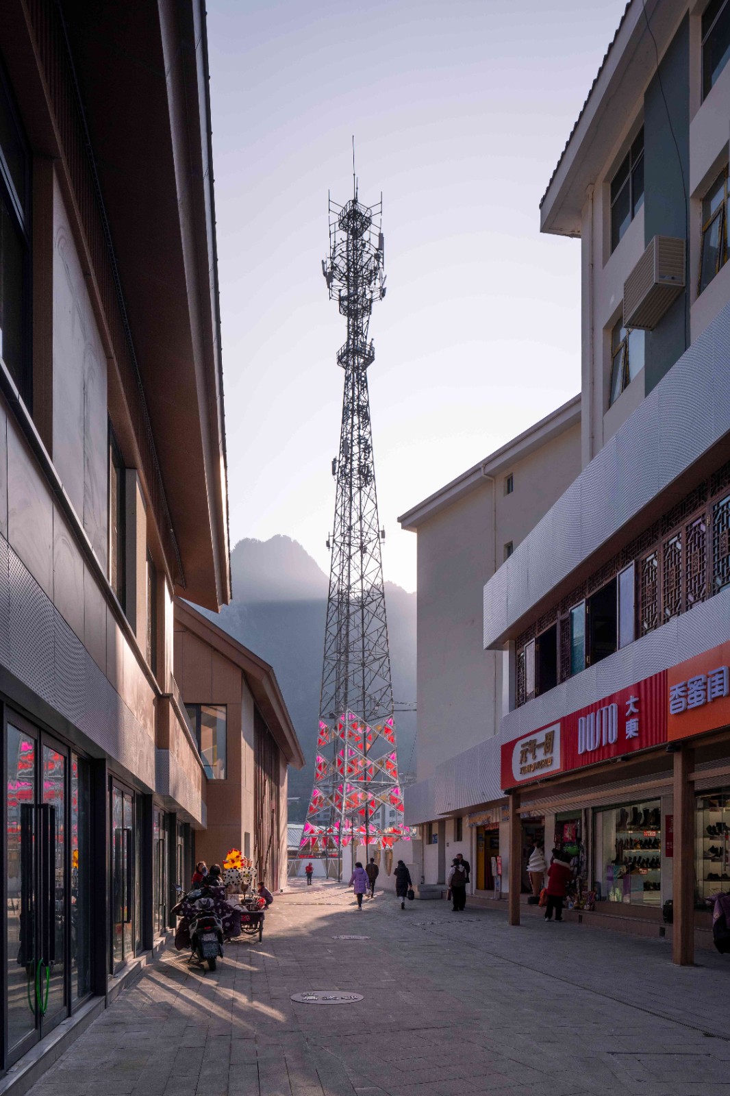 BIM建筑|康县新人字桥及周边商业街更新设计 / 三文建筑 何崴工作室 BIM建筑|康县新人字桥及周边商业街更新设计 / 三文建筑 何崴工作室