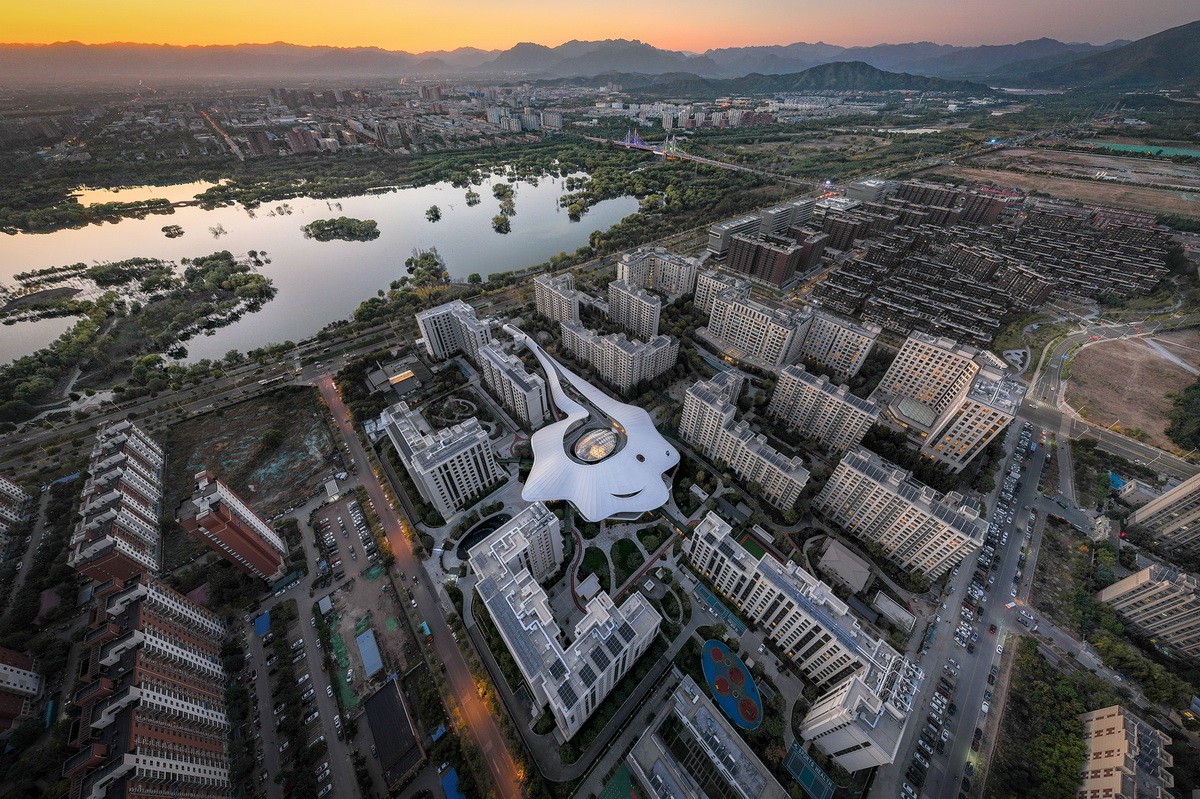 BIM建筑|泰康之家·燕园三期及社区活力中心 / 方未建筑设计+三磊设计 BIM建筑|泰康之家·燕园三期及社区活力中心 / 方未建筑设计+三磊设计