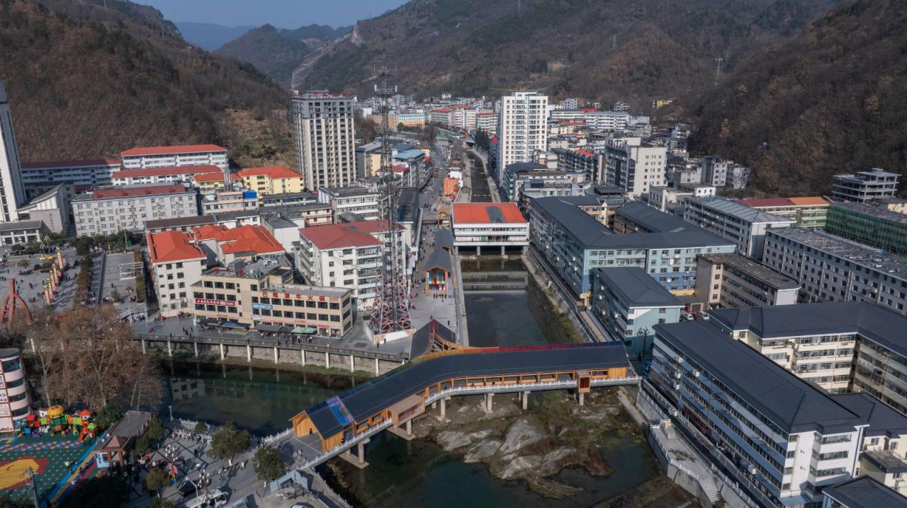 BIM建筑|康县新人字桥及周边商业街更新设计 / 三文建筑 何崴工作室 BIM建筑|康县新人字桥及周边商业街更新设计 / 三文建筑 何崴工作室