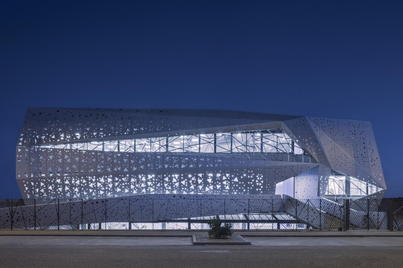 BIM建筑|微生物化学实验室 / PENELAS ARCHITECTS BIM建筑|微生物化学实验室 / PENELAS ARCHITECTS